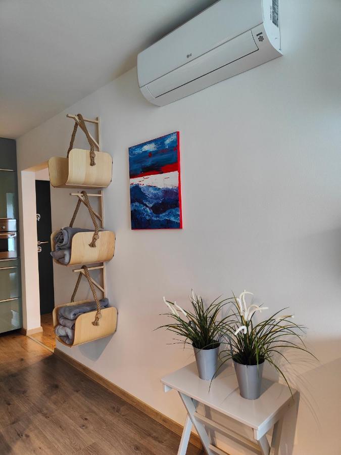 Beachfront Paradise Ezuest Panorama Lakeview Apartment With Panoramic Terrace Siófok Zewnętrze zdjęcie